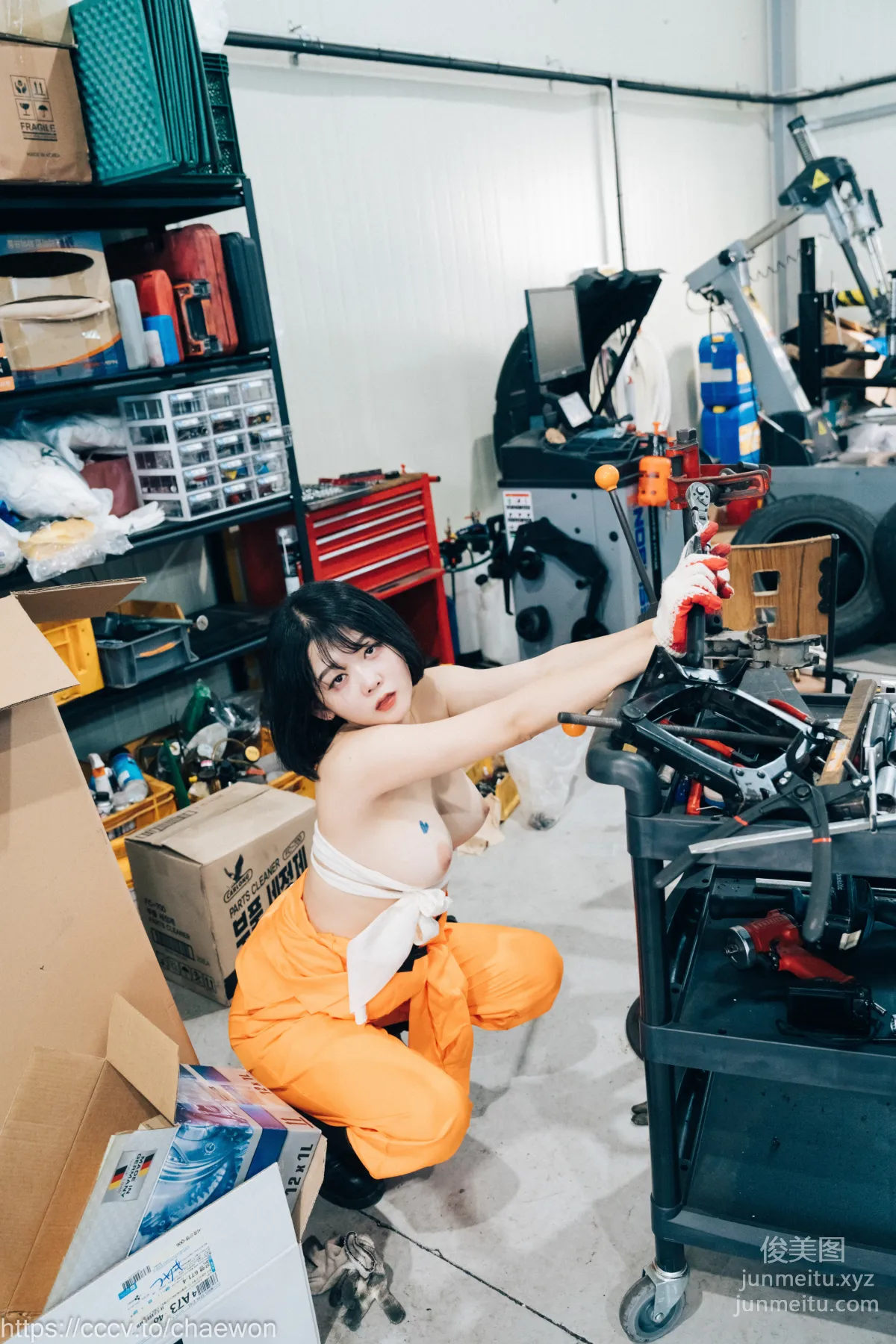 137.[Loozy] Zia (지아) - Garage Girl[129P] 36