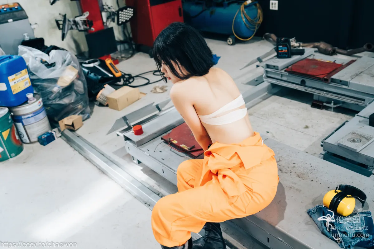 137.[Loozy] Zia (지아) - Garage Girl[129P] 52