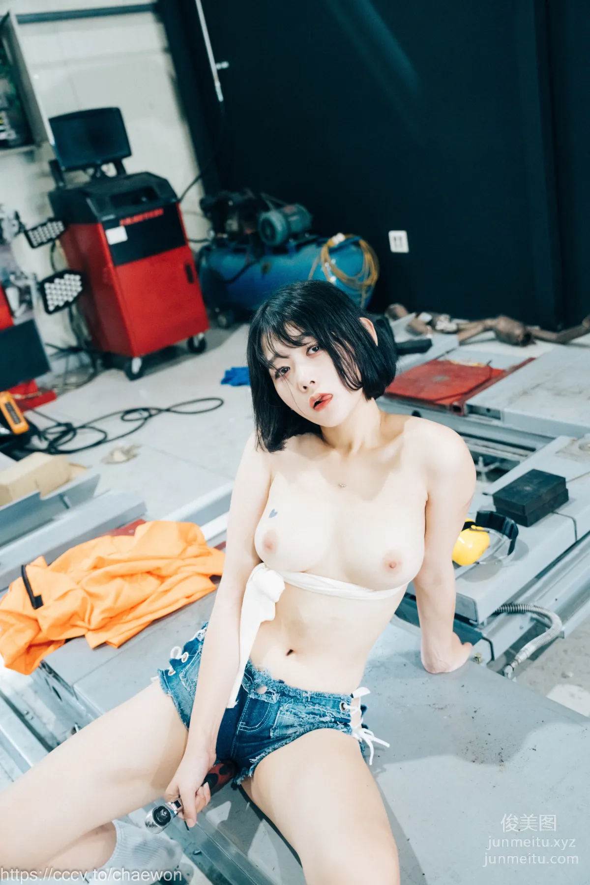 137.[Loozy] Zia (지아) - Garage Girl[129P] 67