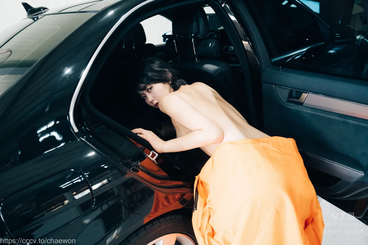 137.[Loozy] Zia (지아) - Garage Girl[129P] 107