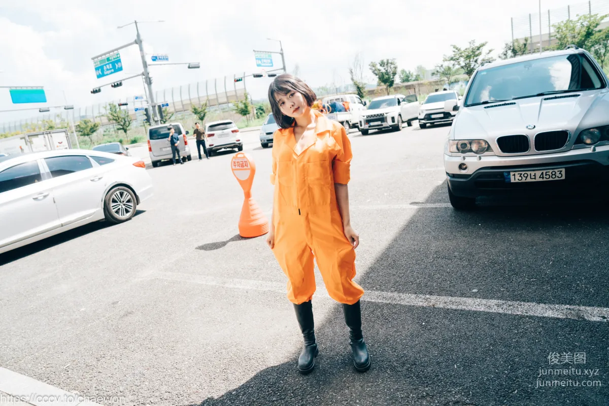 137.[Loozy] Zia (지아) - Garage Girl[129P] 124