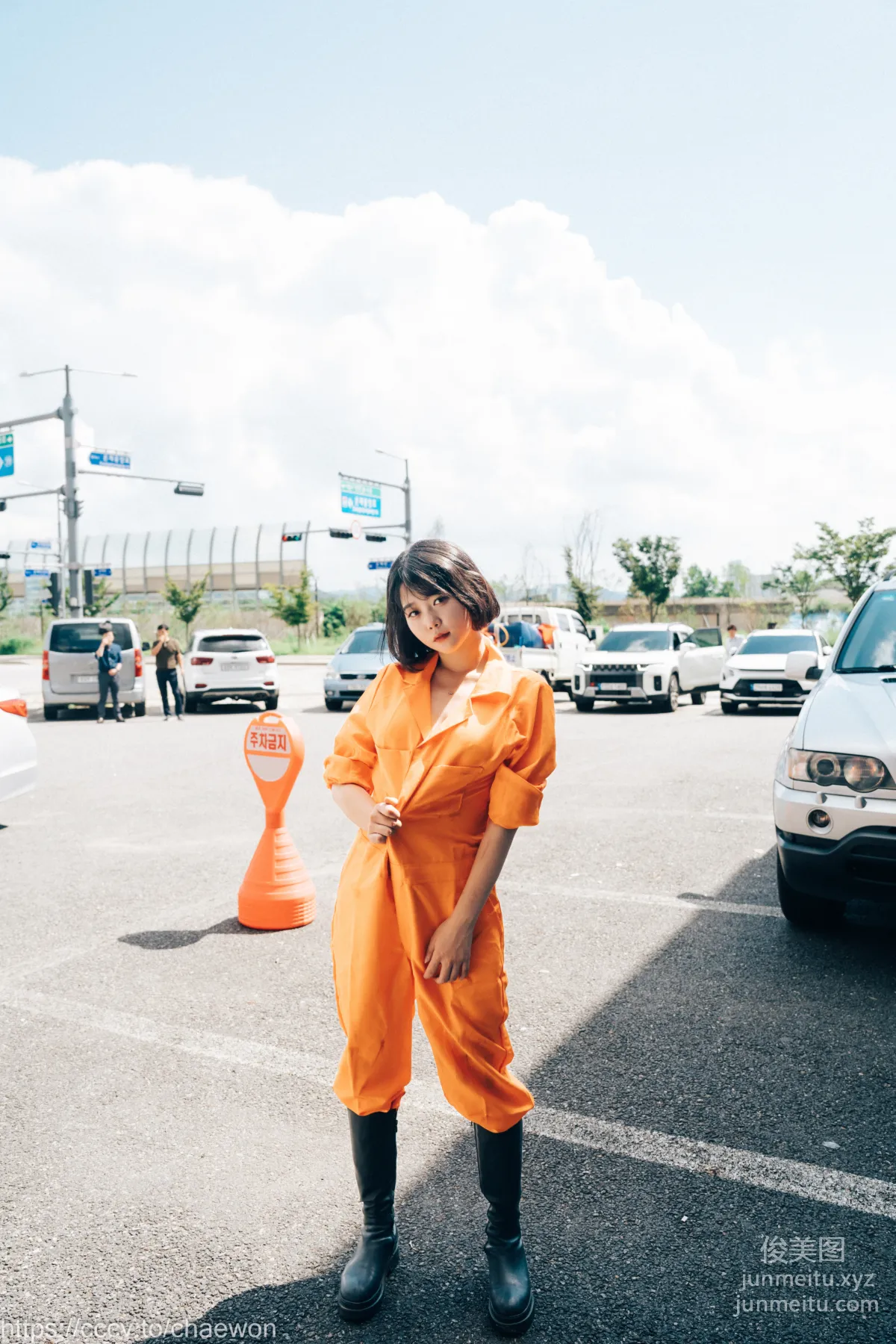 137.[Loozy] Zia (지아) - Garage Girl[129P] 125