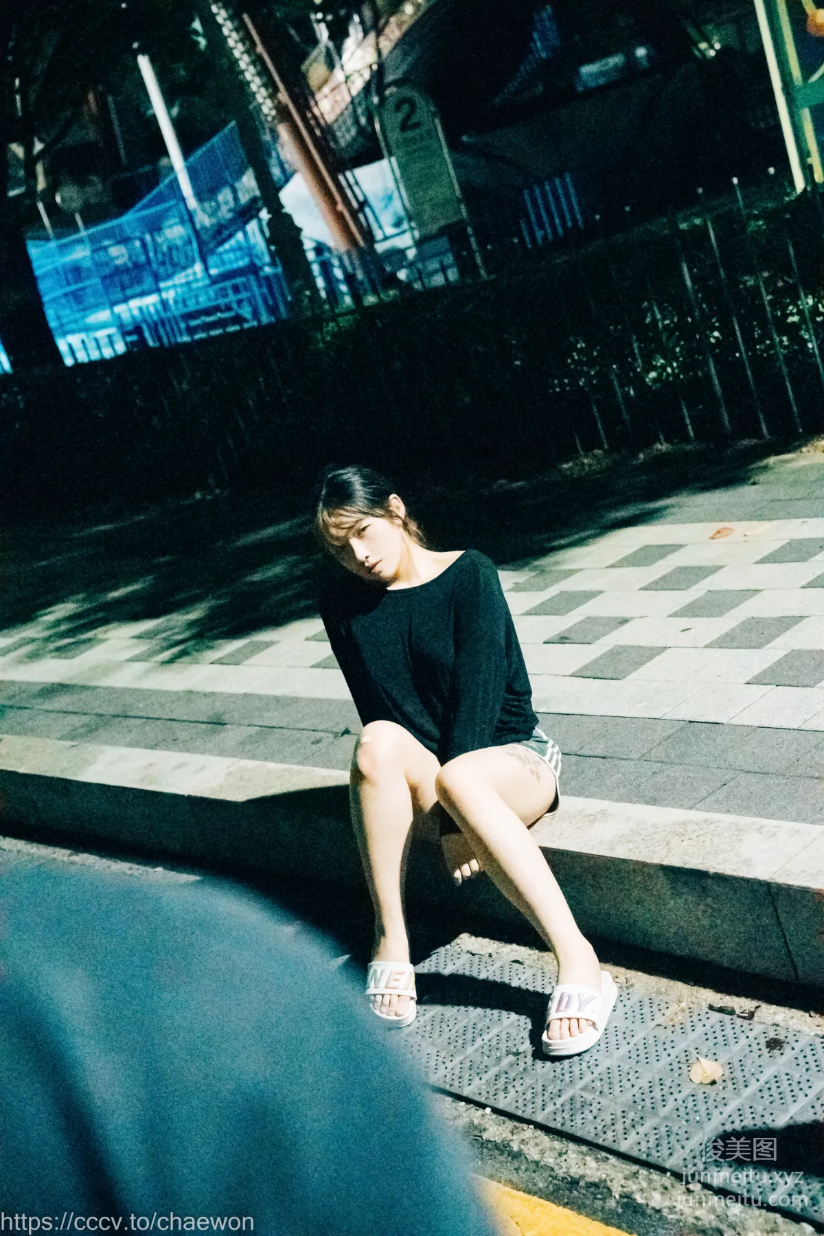 140.[Loozy] SonSon (손손) - Public Toilet - part 01[157P] 37