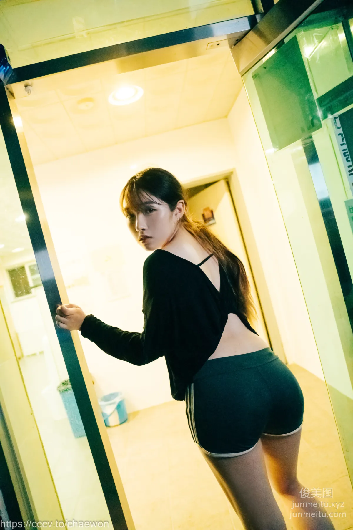140.[Loozy] SonSon (손손) - Public Toilet - part 01[157P] 58