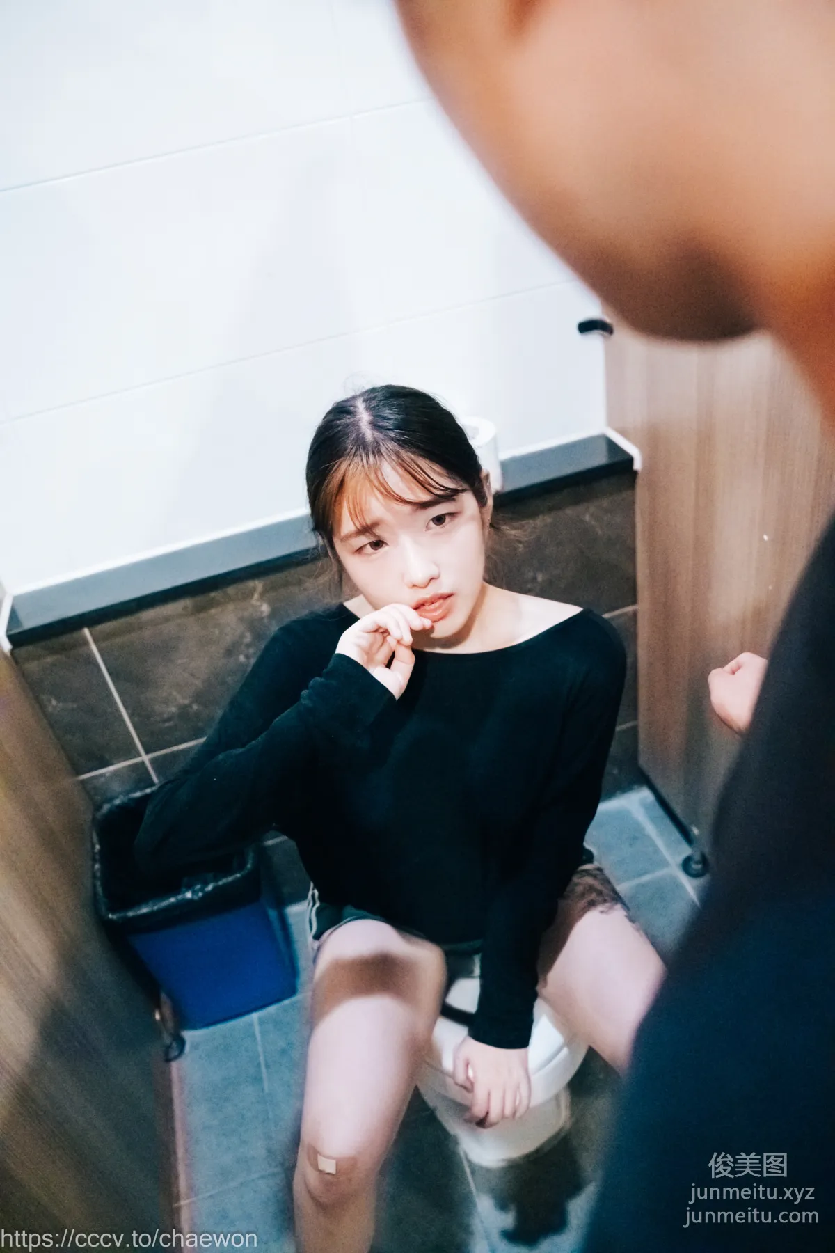 140.[Loozy] SonSon (손손) - Public Toilet - part 01[157P] 71
