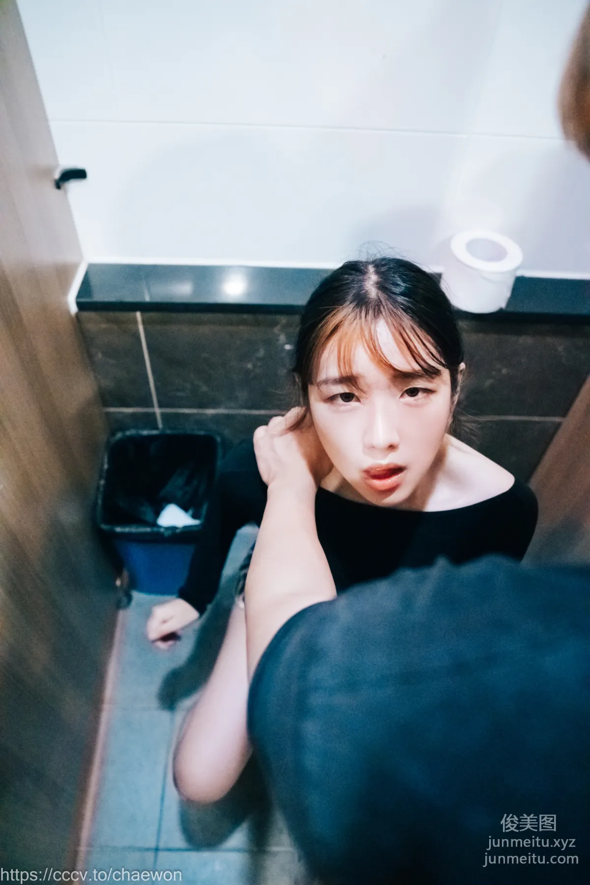140.[Loozy] SonSon (손손) - Public Toilet - part 01[157P] 72