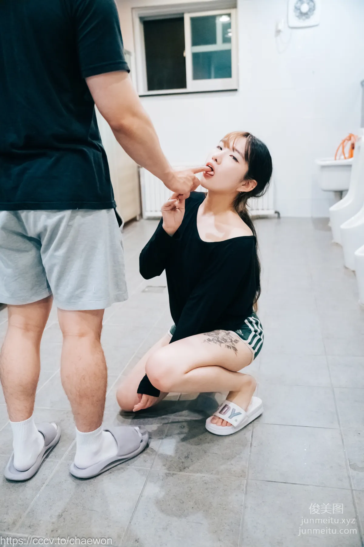 140.[Loozy] SonSon (손손) - Public Toilet - part 01[157P] 98