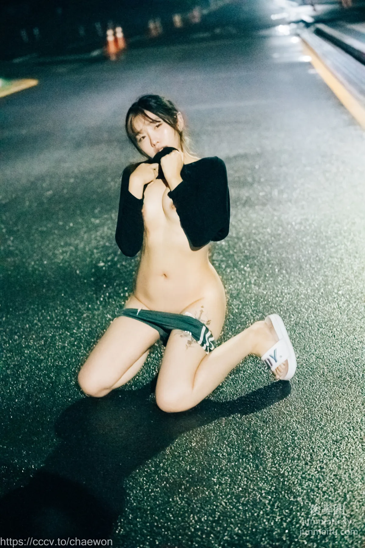140.[Loozy] SonSon (손손) - Public Toilet - part 01[157P] 117