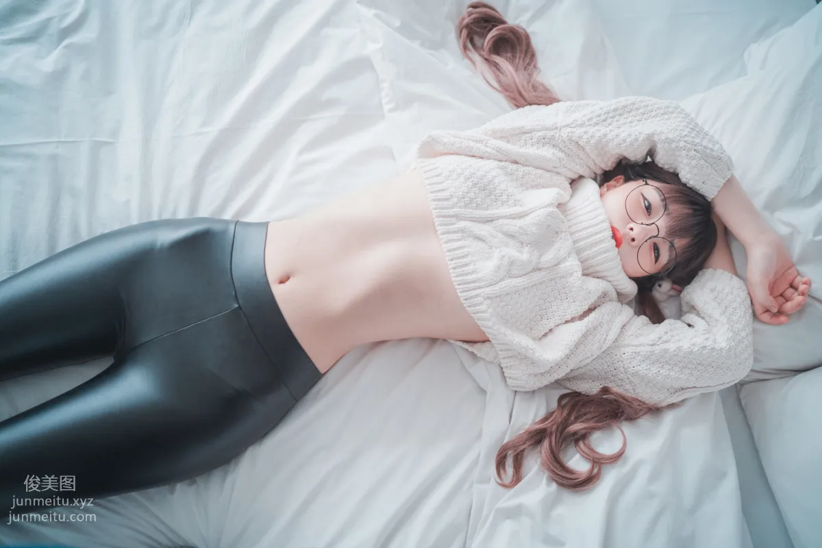 043.[DJAWA] Jenny - Loose and Tight White[41P] 11