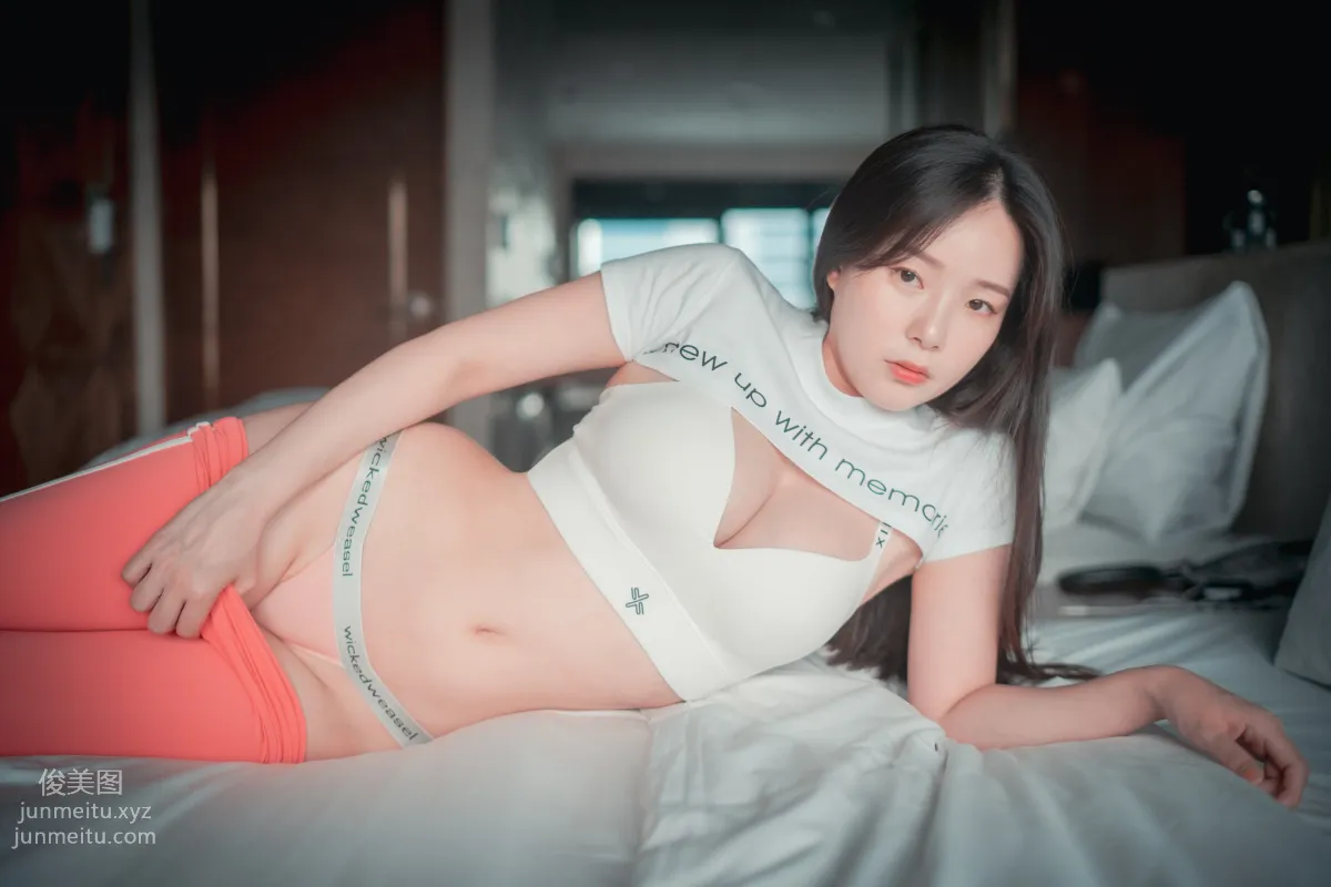 061.[DJAWA] Pia - Loose and Tight_Salmon Pink[61P] 35