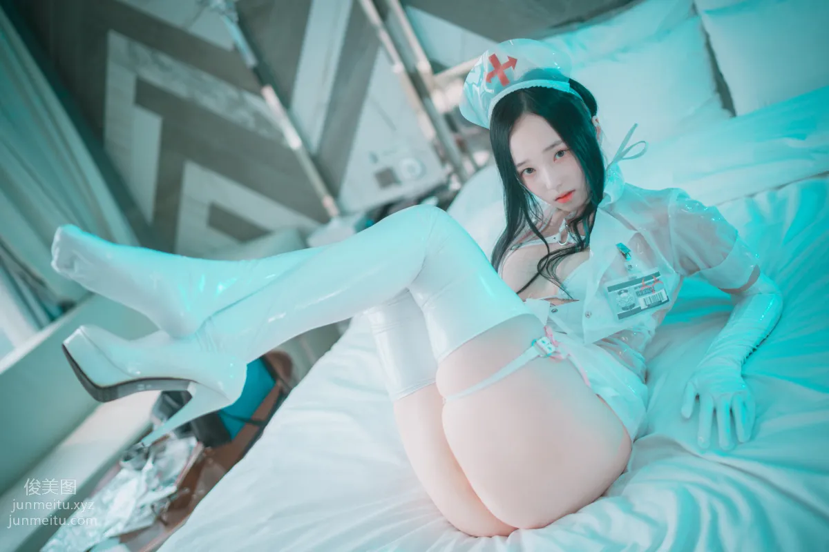 132.[DJAWA] BamBi - Nurse Nation (White ver)[82P] 38