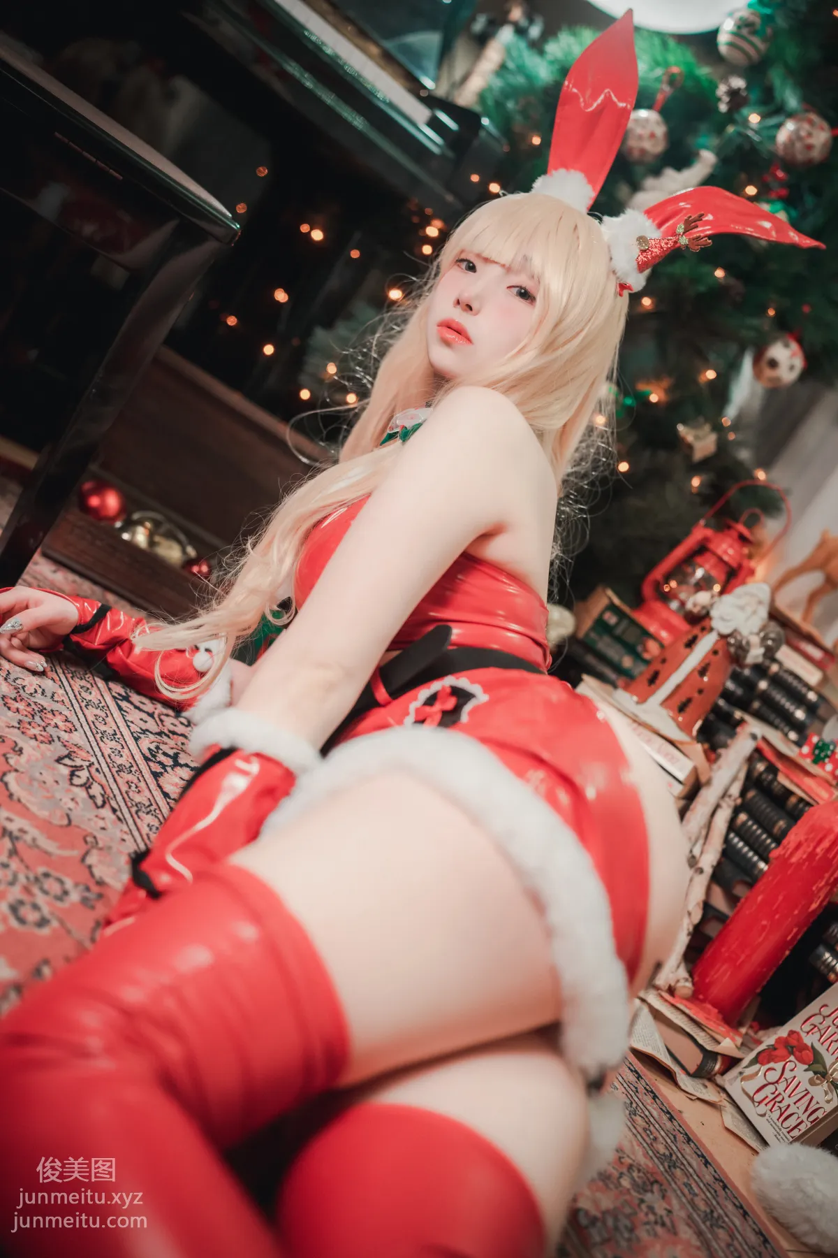 187.[DJAWA] Bambi - Christmas Special 2021[132P] 105
