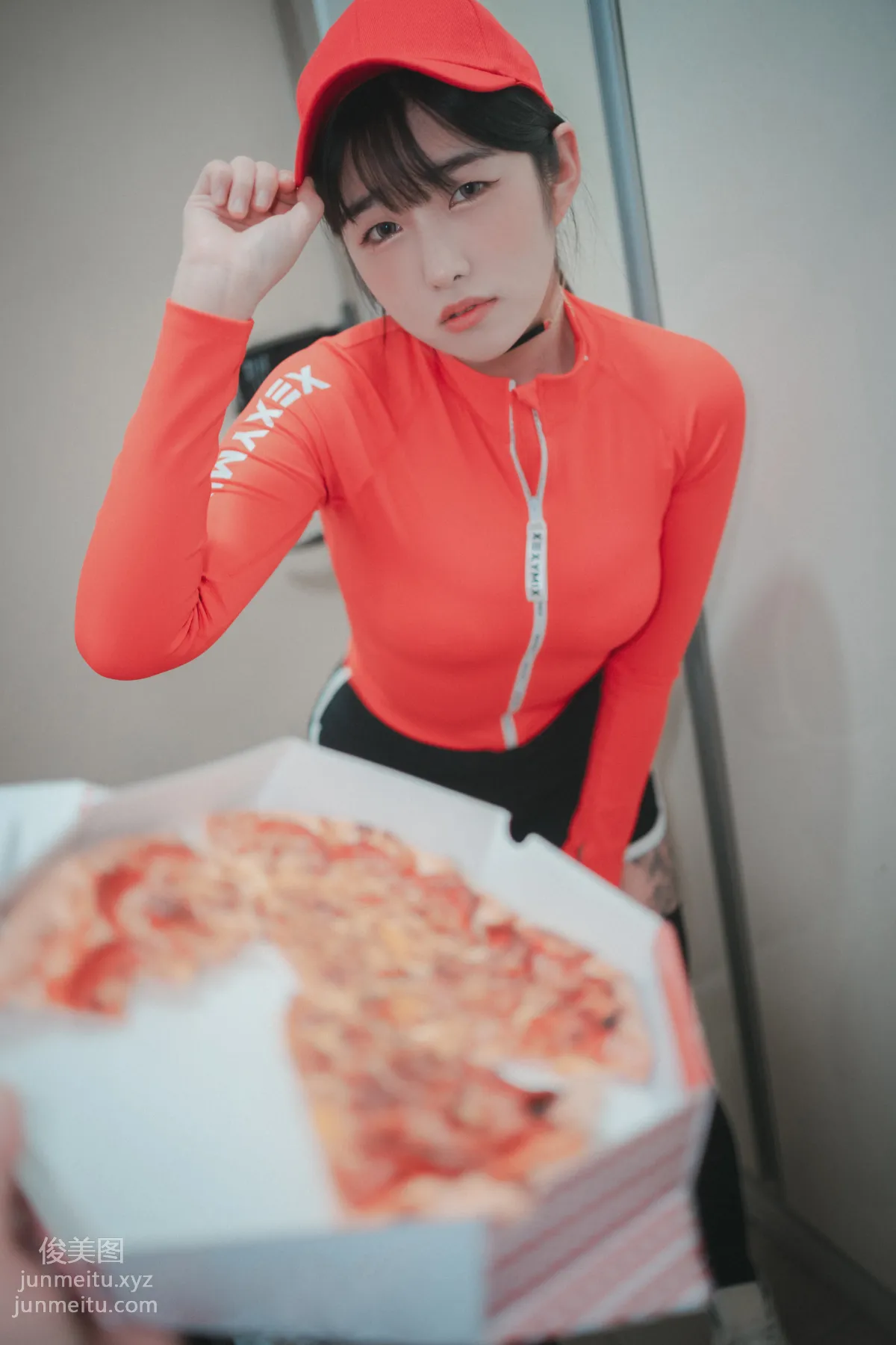 198.[DJAWA] SonSon - Pizza Girl[111P] 39