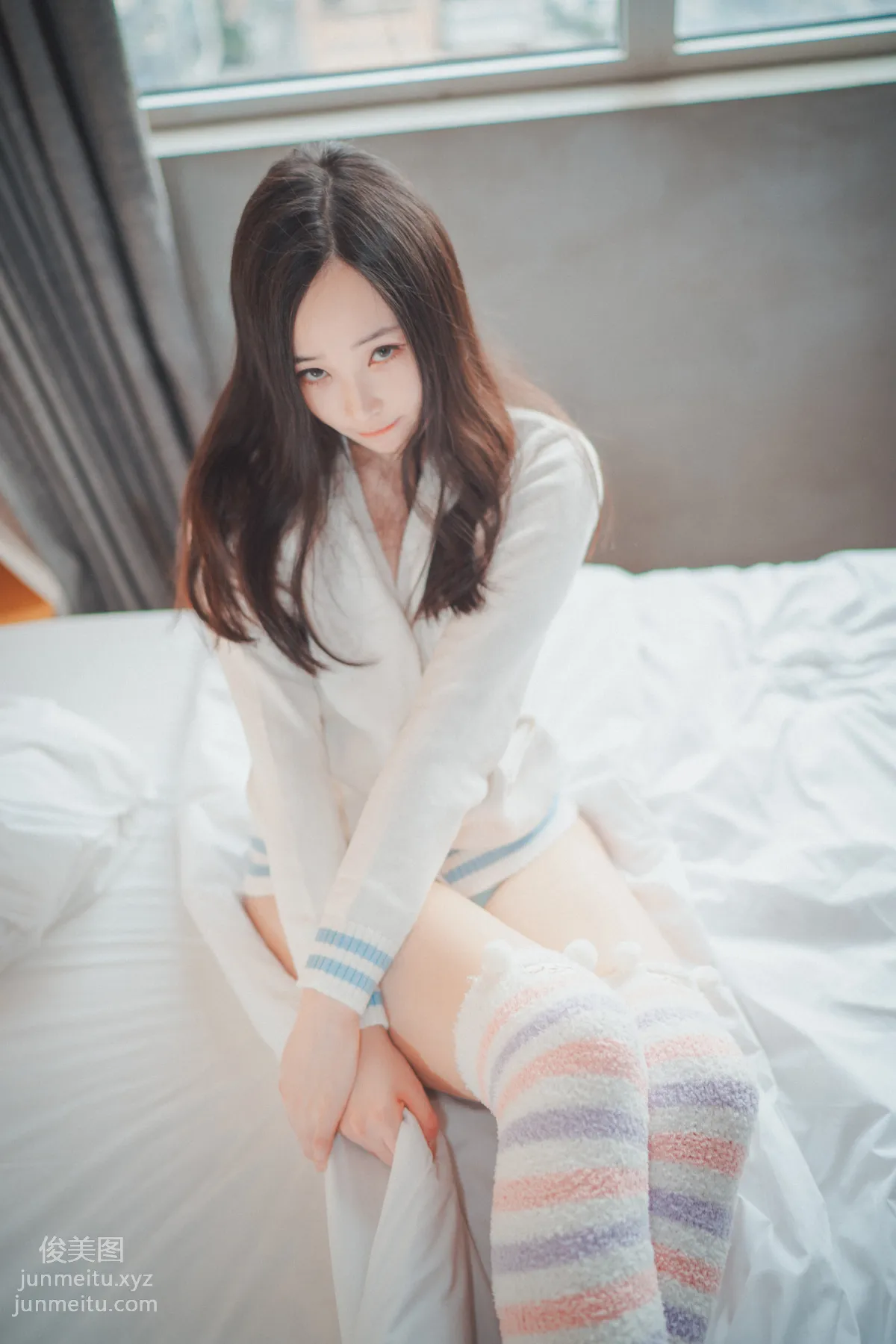 212.[DJAWA] Bambi - Homebody Girl[50P] 10