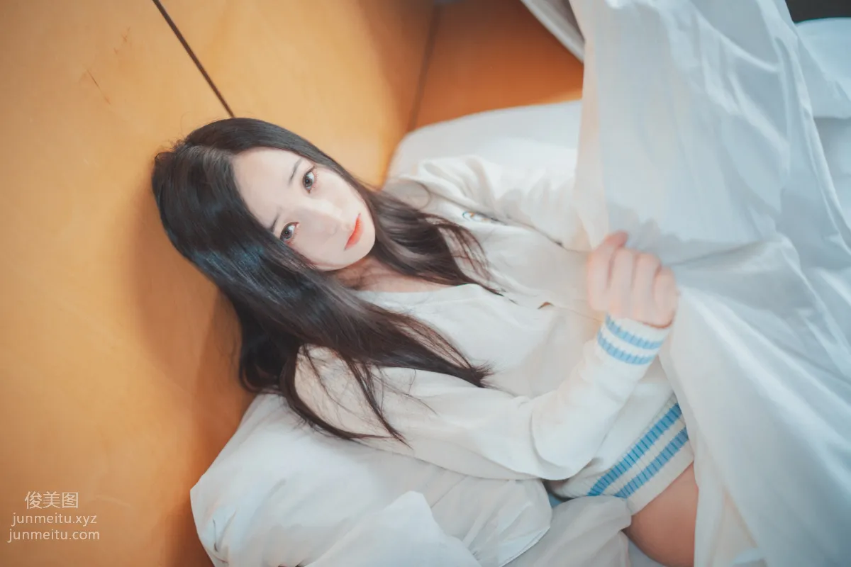 212.[DJAWA] Bambi - Homebody Girl[50P] 13