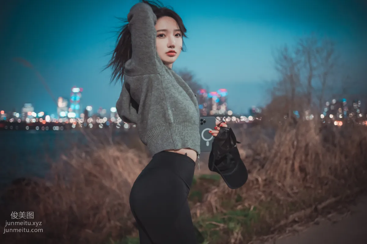 270.DJAWA Photo Yeeun (손예은) - Drive My Car [90P] 11