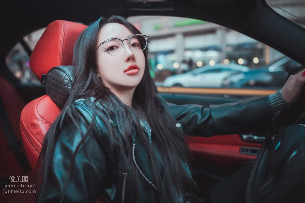 270.DJAWA Photo Yeeun (손예은) - Drive My Car [90P] 20