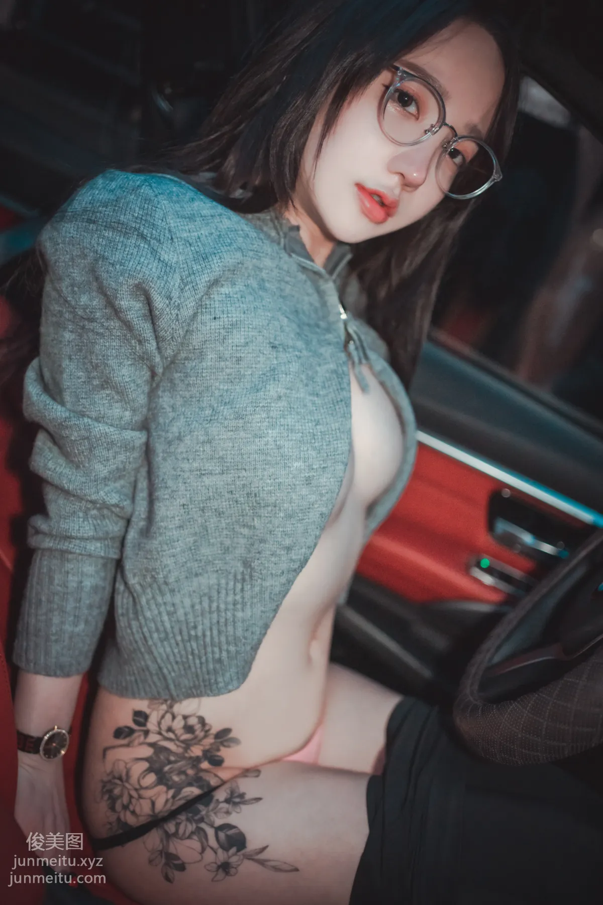270.DJAWA Photo Yeeun (손예은) - Drive My Car [90P] 44