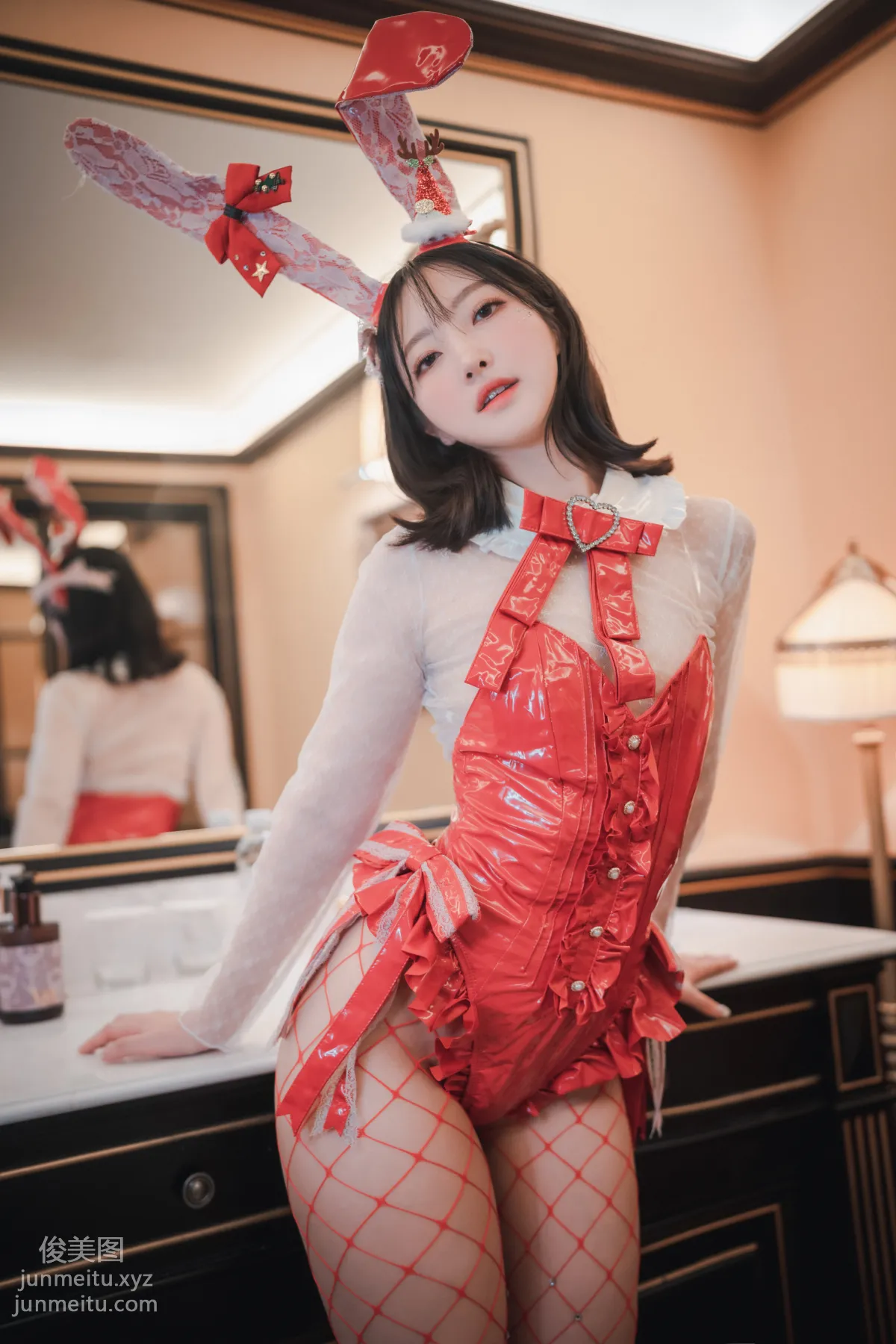 282.DJAWA Photo HaNari - Christmas Special [101P] 43