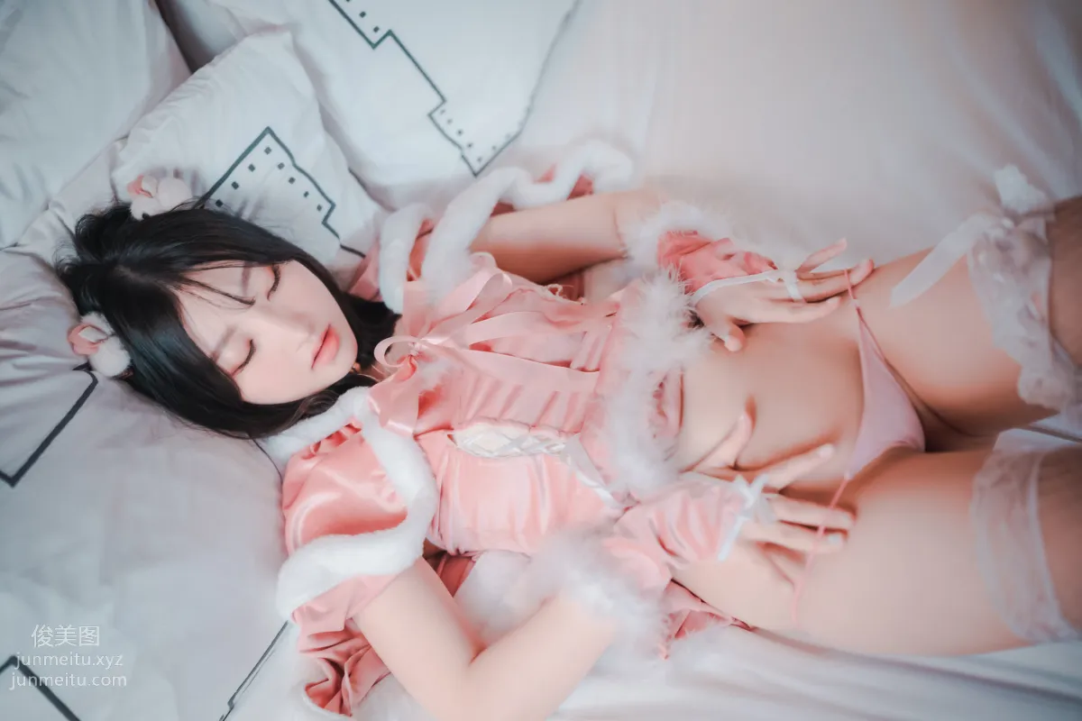 282.DJAWA Photo HaNari - Christmas Special [101P] 78