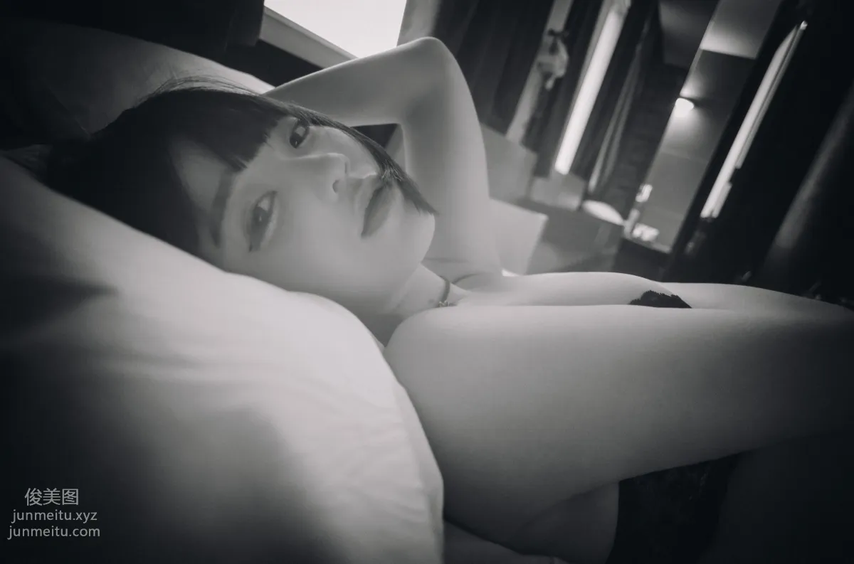 295.[DJAWA] Jenny - Photo Blanc et Noir Jenny [86P] 17