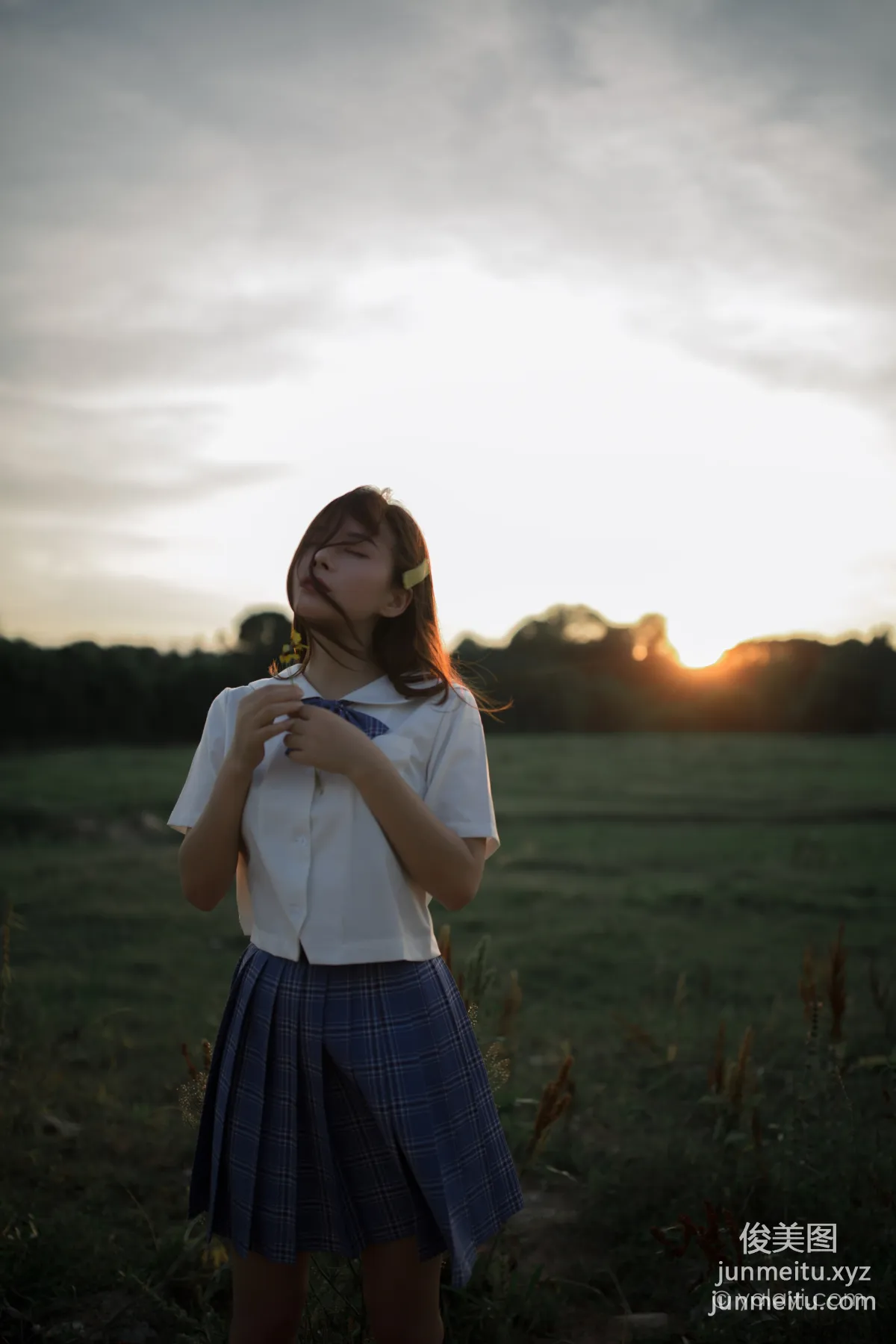[YALAYI雅拉伊] 2020.07.28 NO.677 枝娅《青春在河畔奔走》 31