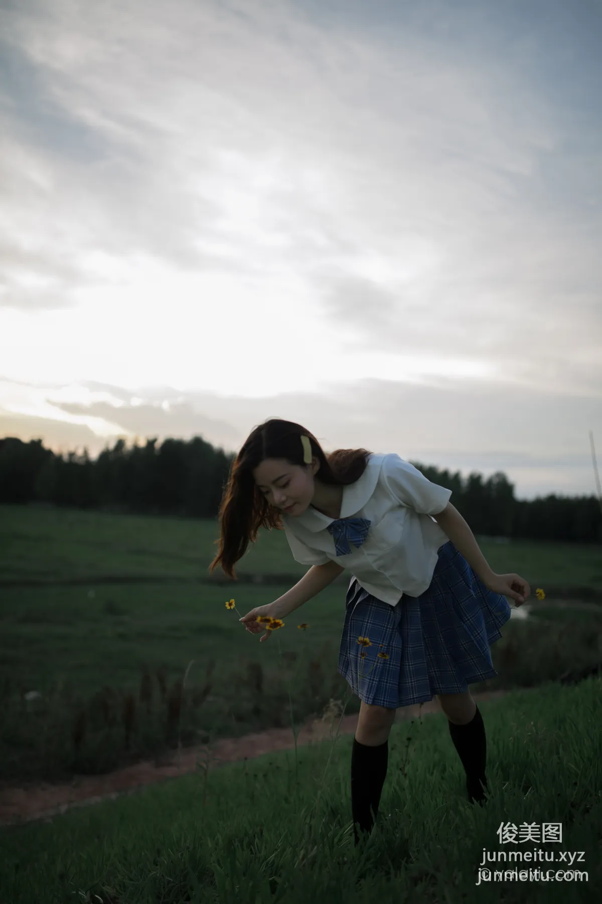 [YALAYI雅拉伊] 2020.07.28 NO.677 枝娅《青春在河畔奔走》 35