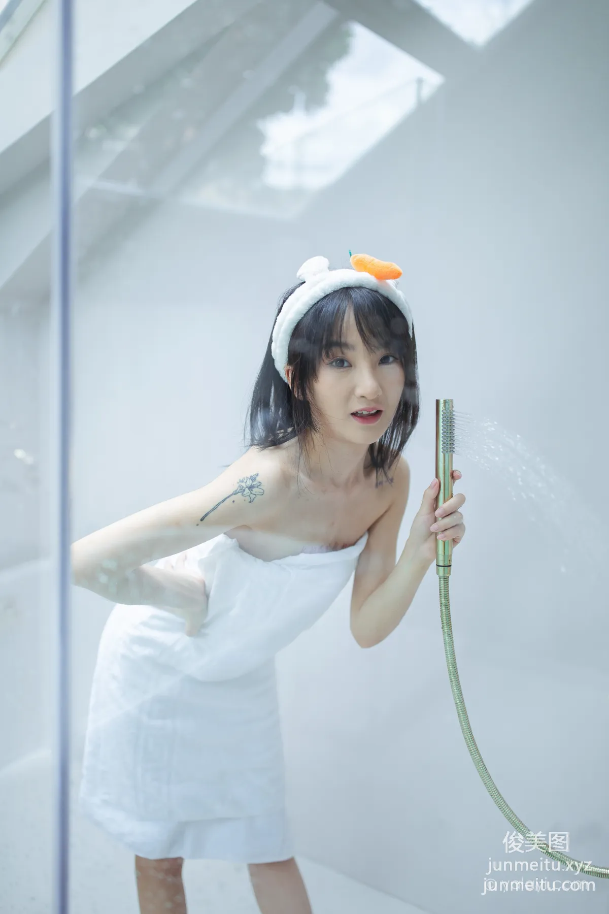 [YALAYI雅拉伊] 2020.08.06 NO.684 落落《清涼一夏》 4