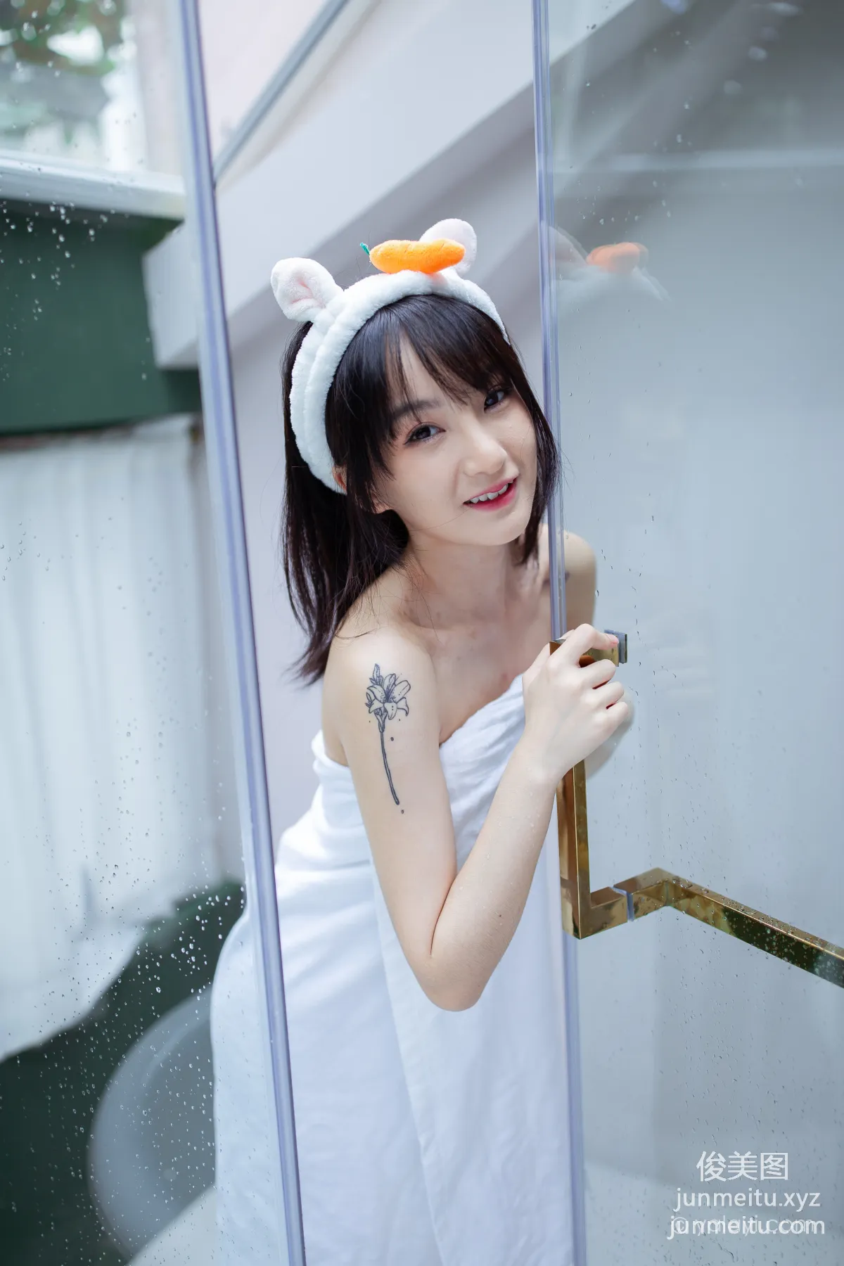 [YALAYI雅拉伊] 2020.08.06 NO.684 落落《清涼一夏》 9