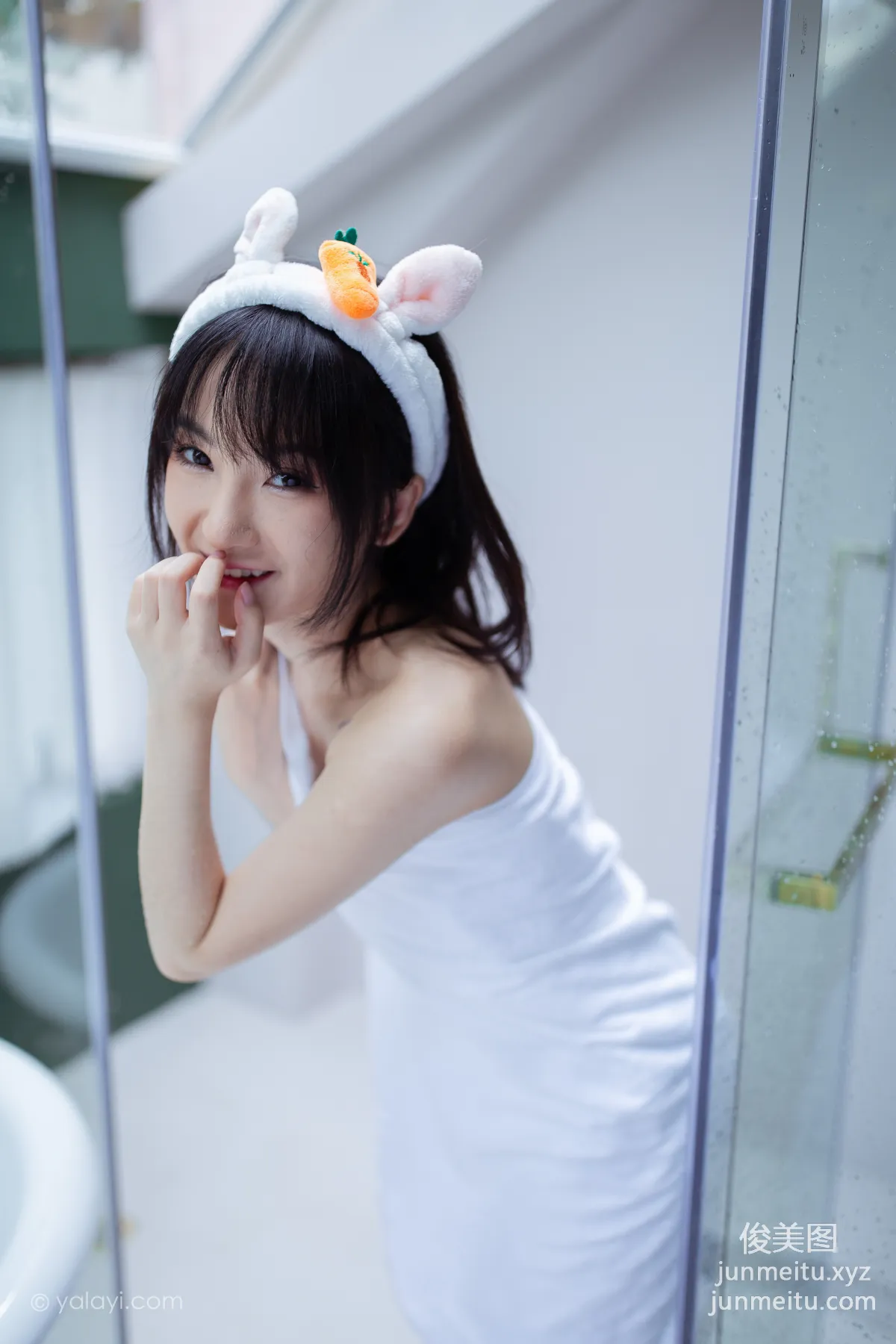 [YALAYI雅拉伊] 2020.08.06 NO.684 落落《清涼一夏》 11