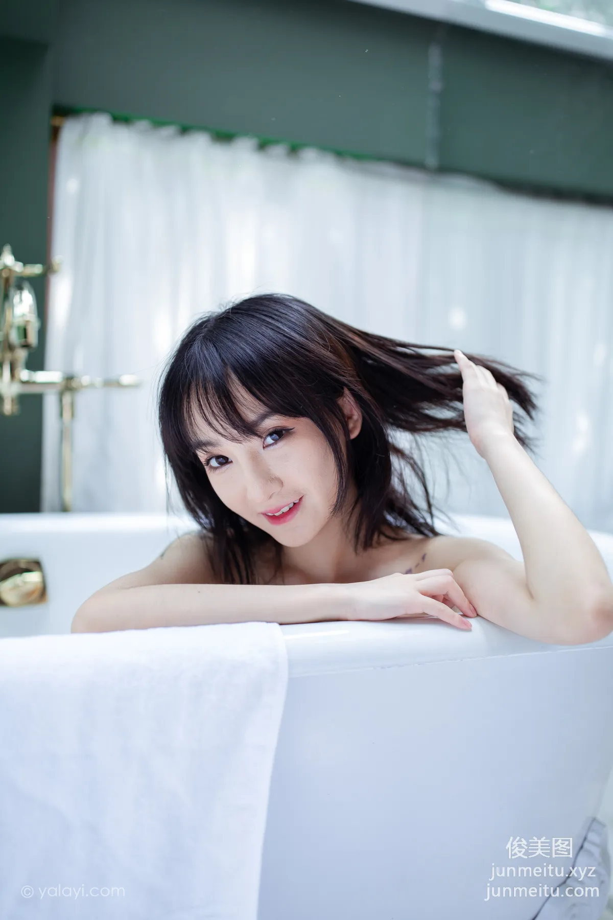 [YALAYI雅拉伊] 2020.08.06 NO.684 落落《清涼一夏》 34