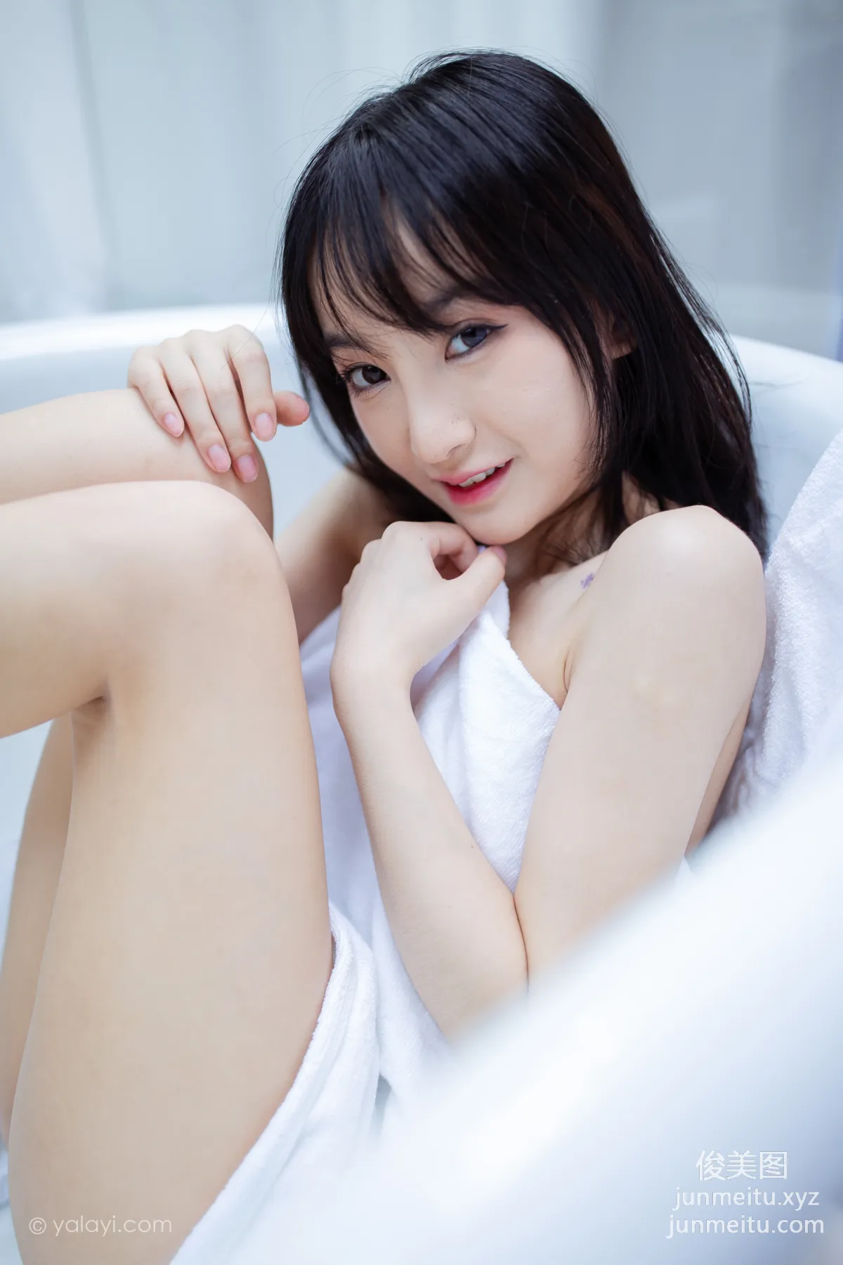 [YALAYI雅拉伊] 2020.08.06 NO.684 落落《清涼一夏》 46