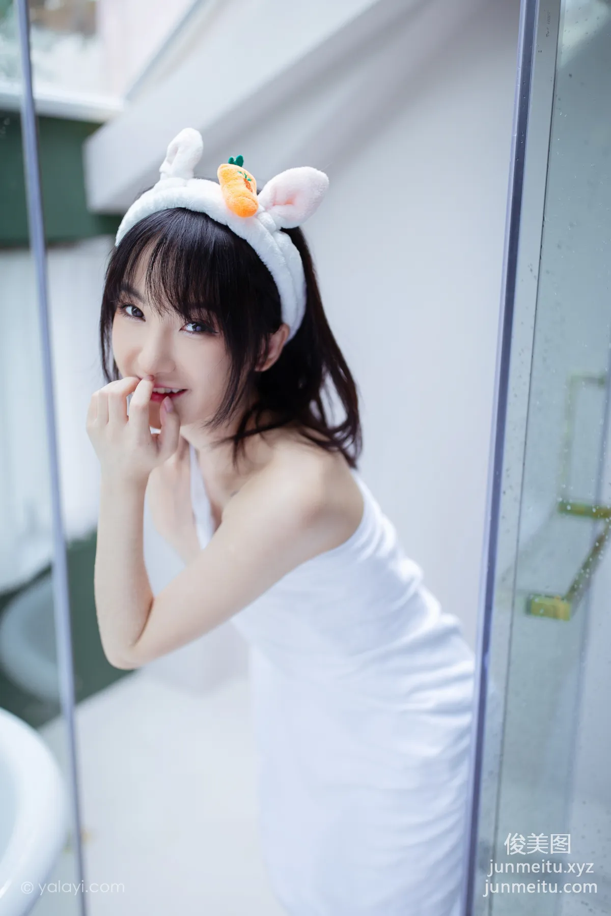 [YALAYI雅拉伊] 2020.08.06 NO.684 落落《清涼一夏》 53