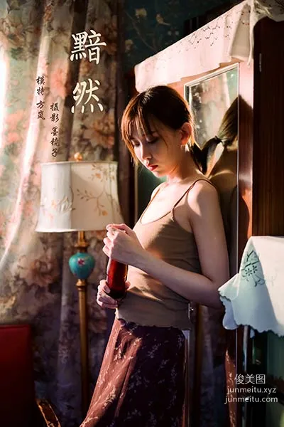 [YALAYI雅拉伊] 2020.08.14 NO.689 妍妍《黯然》 37