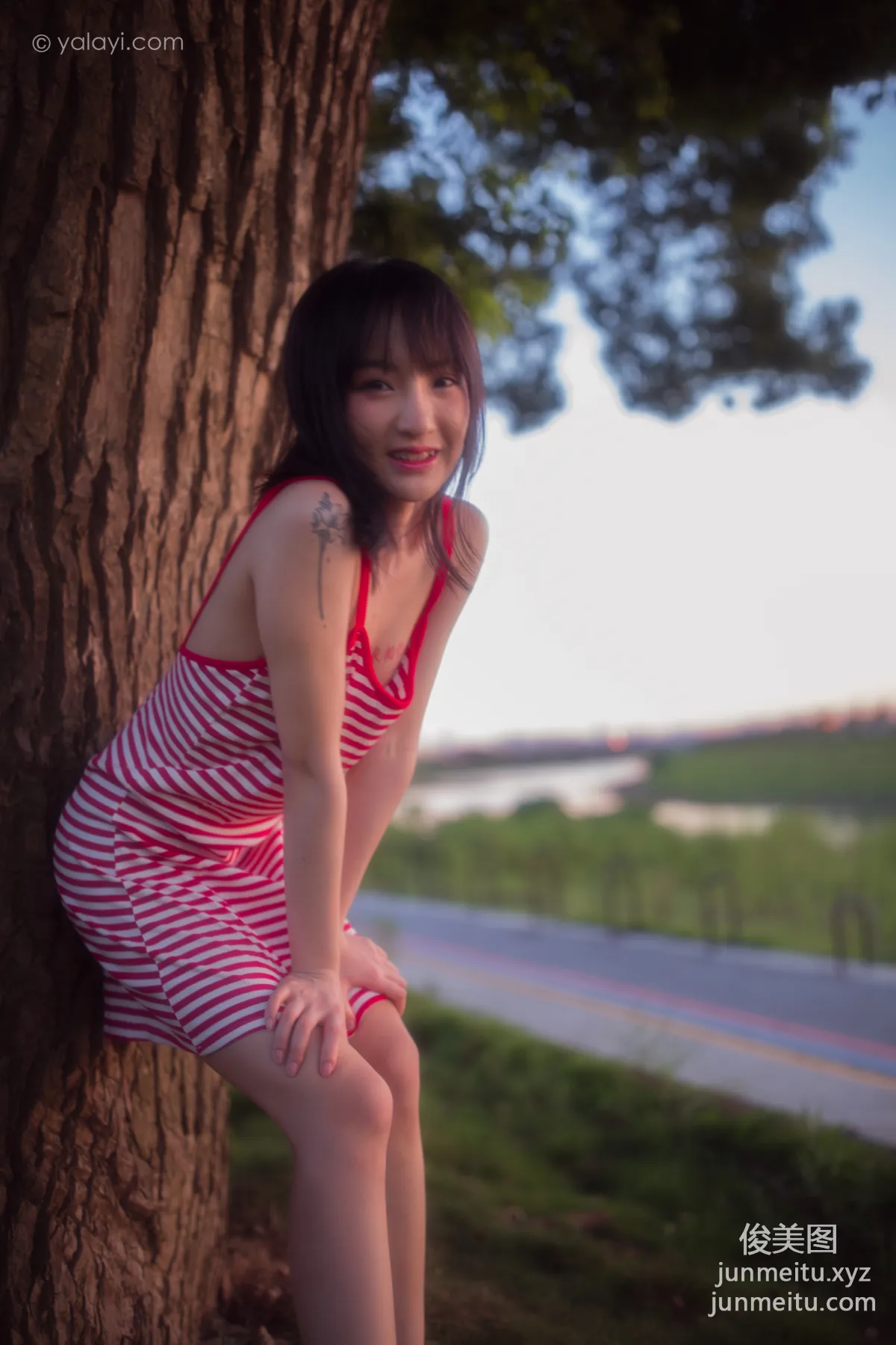 [YALAYI雅拉伊] 2020.08.17 NO.690 落落《紅了》 32