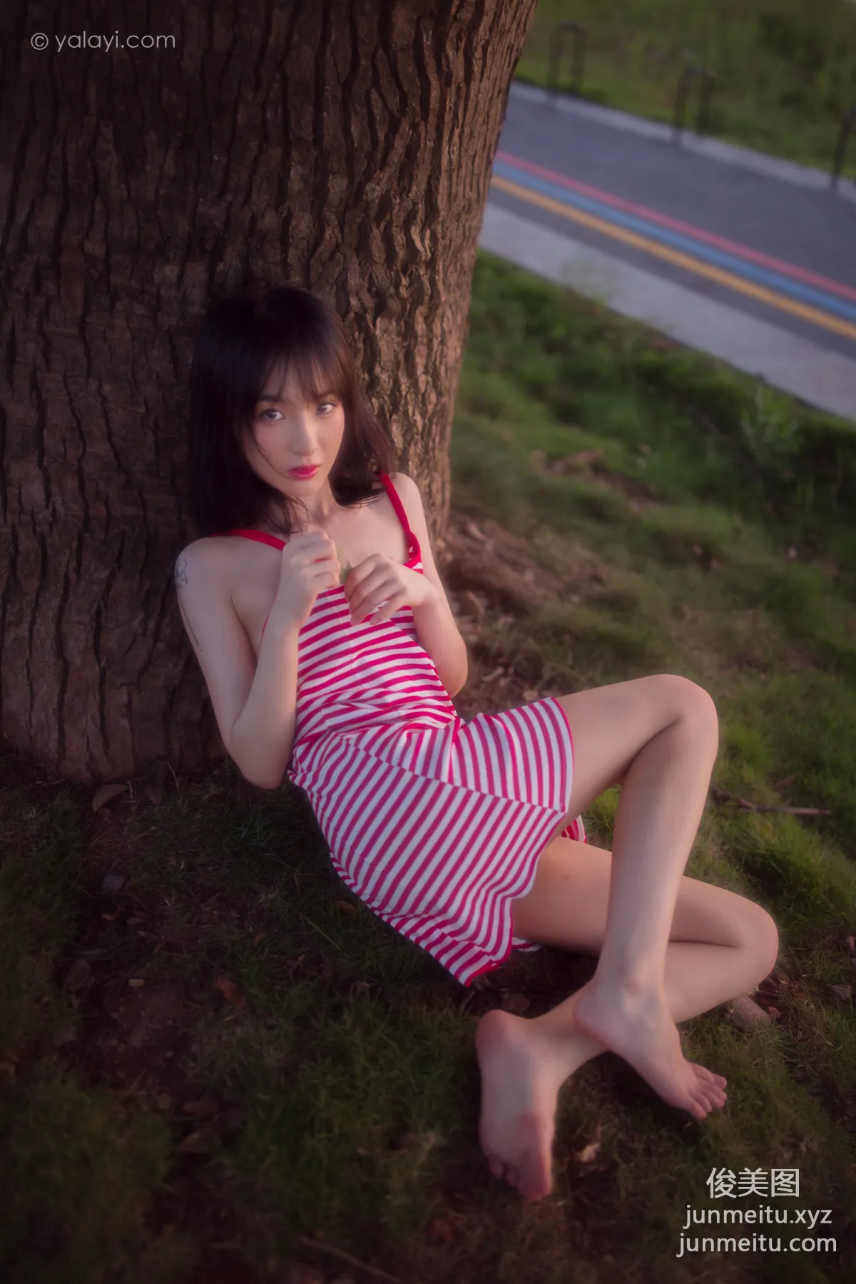 [YALAYI雅拉伊] 2020.08.17 NO.690 落落《紅了》 57