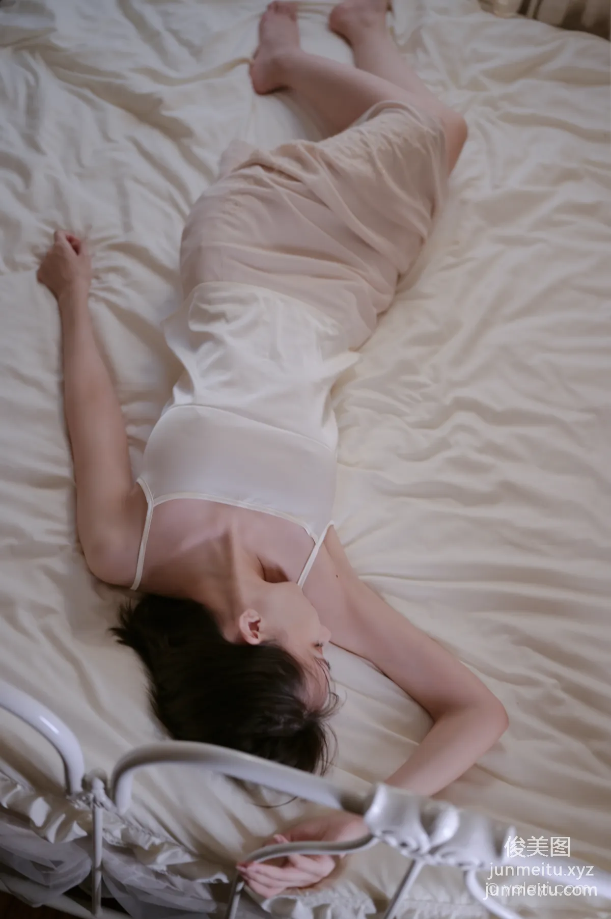 [YALAYI雅拉伊] 2020.08.31 Y696 妍妍《孤獨患者》 27