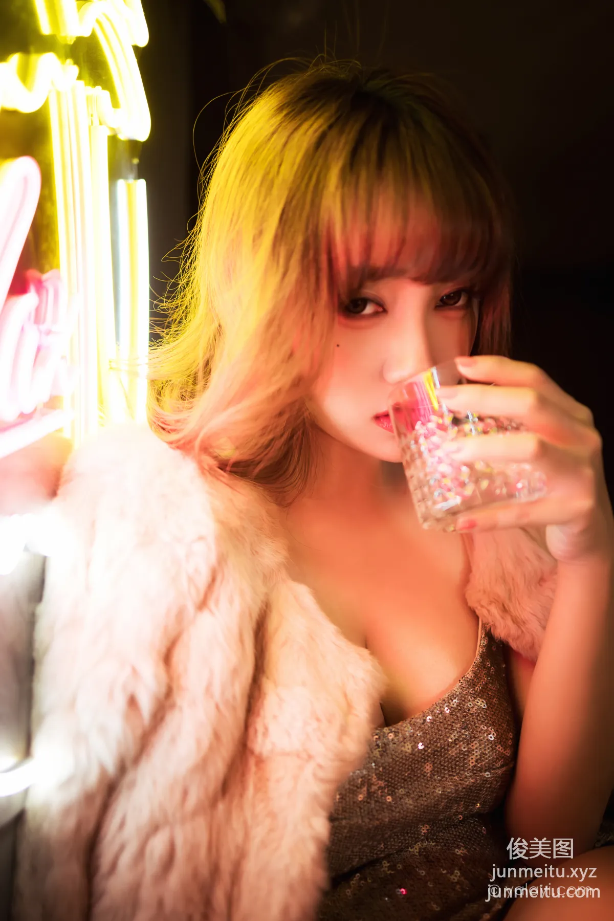 [YALAYI雅拉伊] 2021.01.13 NO.751 獨自買醉 虞藝 23