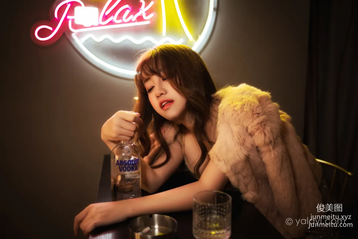 [YALAYI雅拉伊] 2021.01.13 NO.751 獨自買醉 虞藝 31