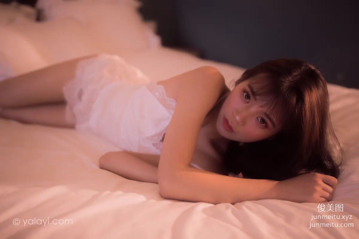 [YALAYI雅拉伊] 2021.03.03 NO.769 擁抱着你送的花 京京 27