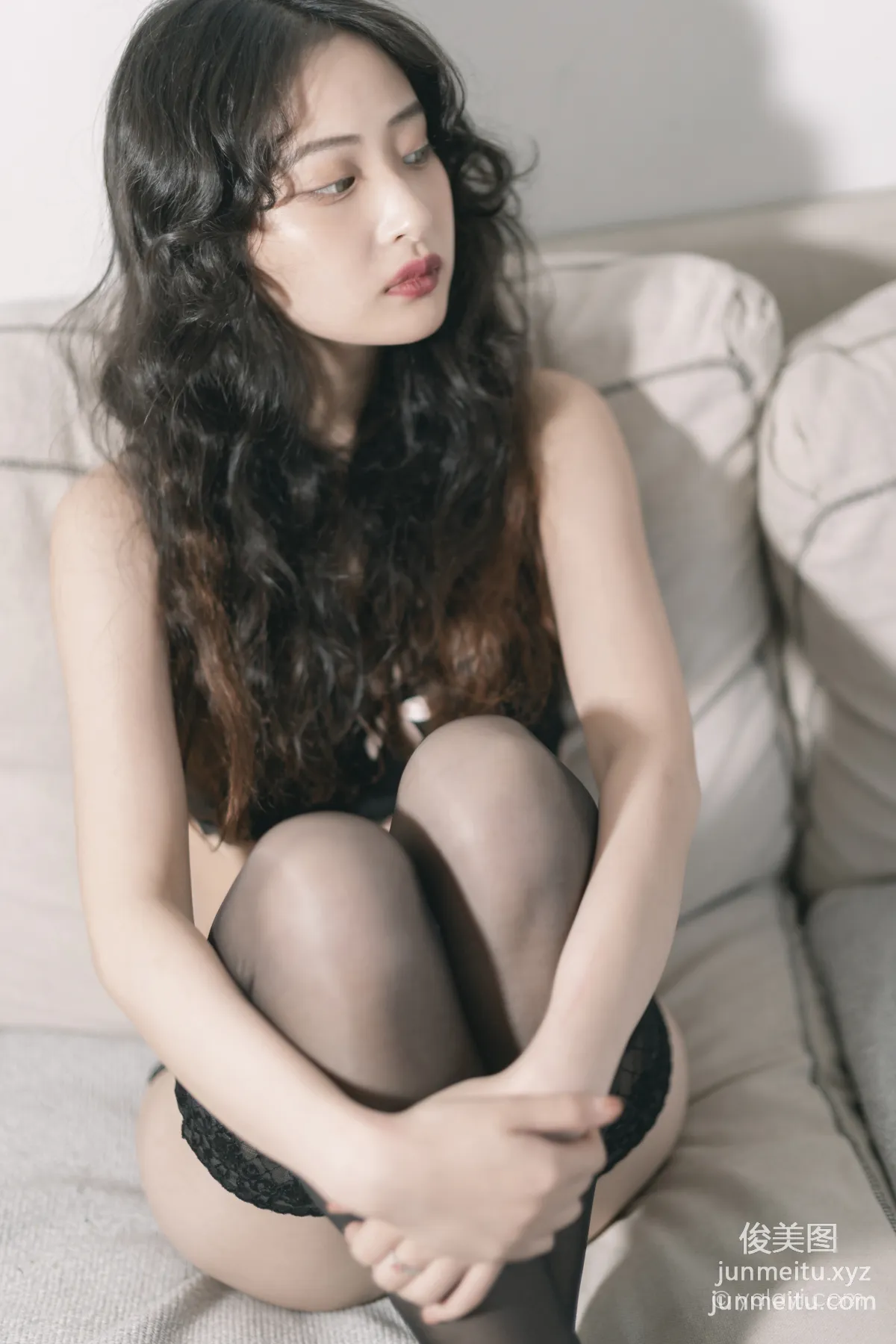 [YALAYI雅拉伊]2021.09.13 NO.842 黑蝴蝶 西子 11