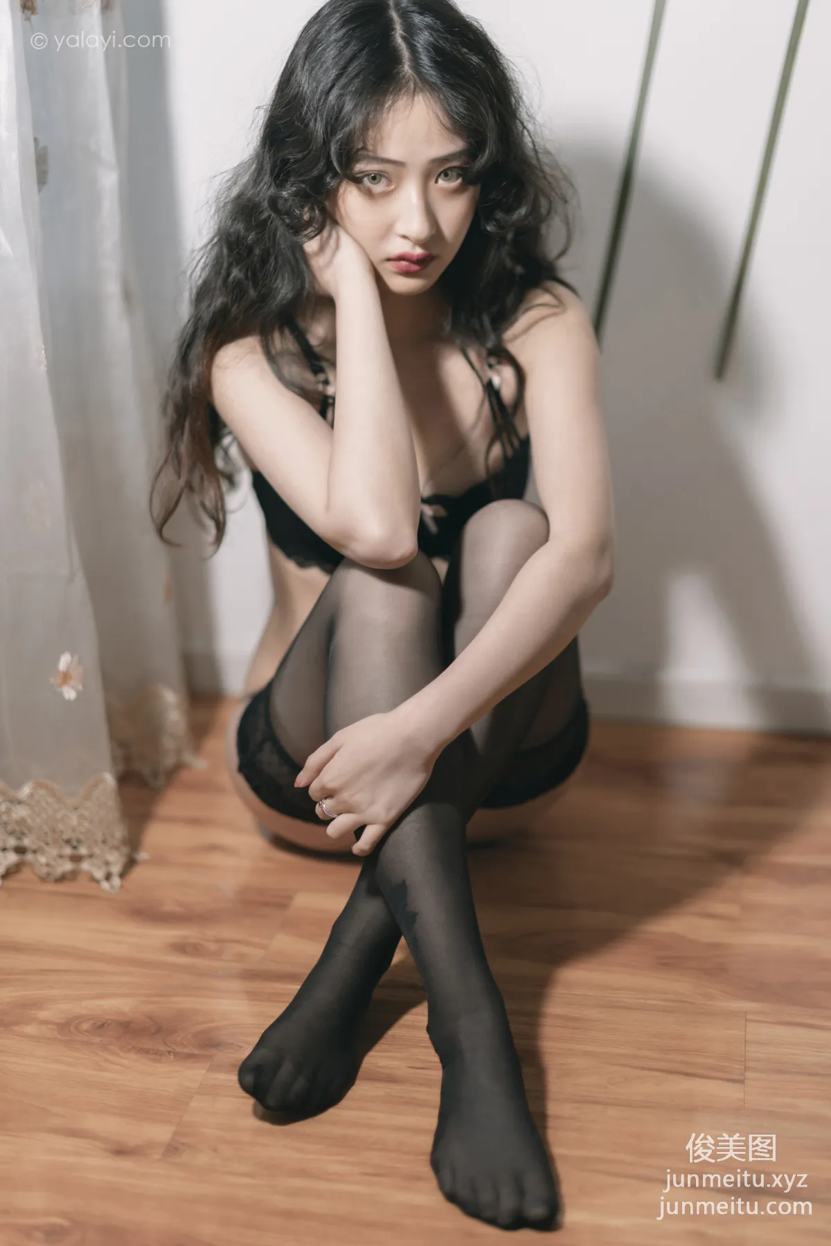 [YALAYI雅拉伊]2021.09.13 NO.842 黑蝴蝶 西子 24