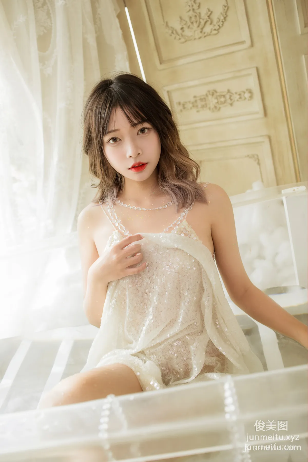 [YALAYI雅拉伊]2021.11.22 NO.868 水中白蓮 阿禾 2