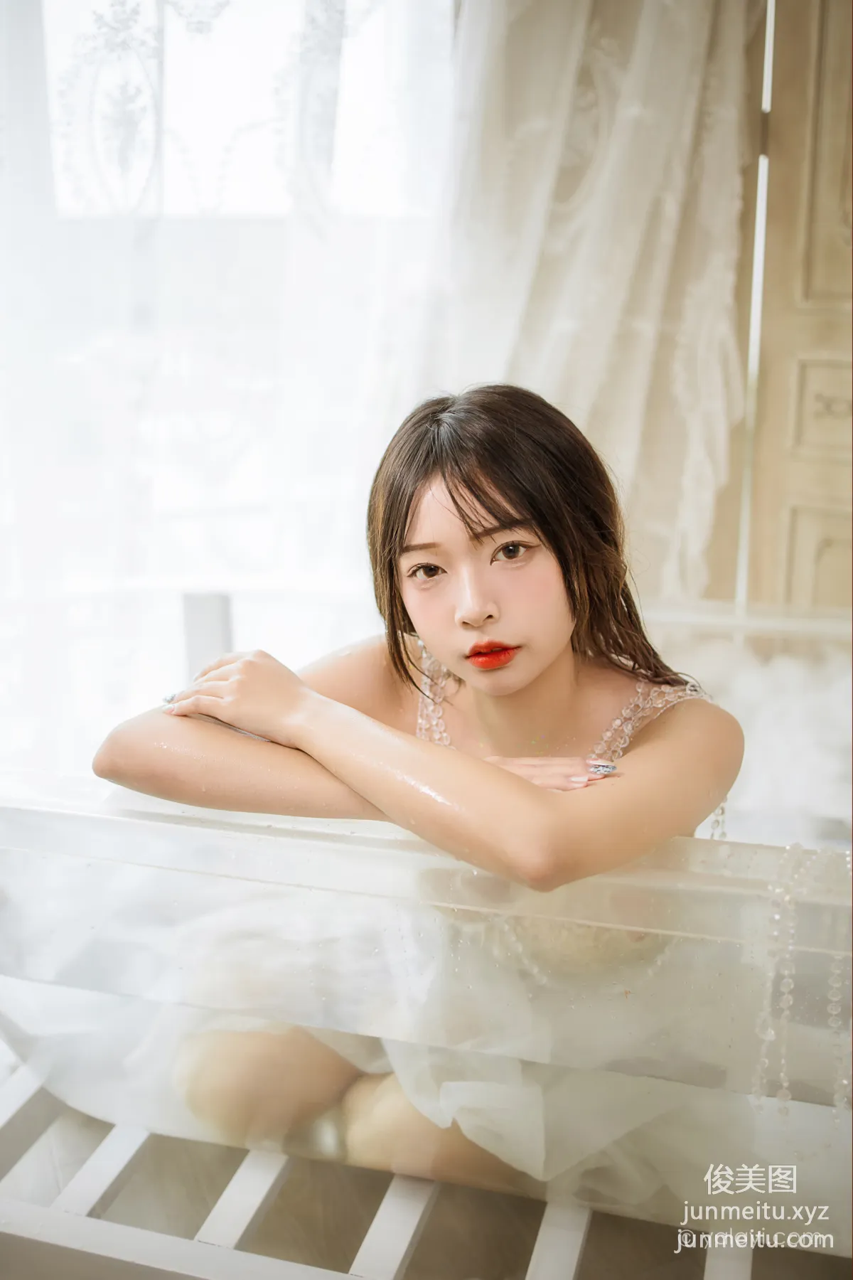[YALAYI雅拉伊]2021.11.22 NO.868 水中白蓮 阿禾 40