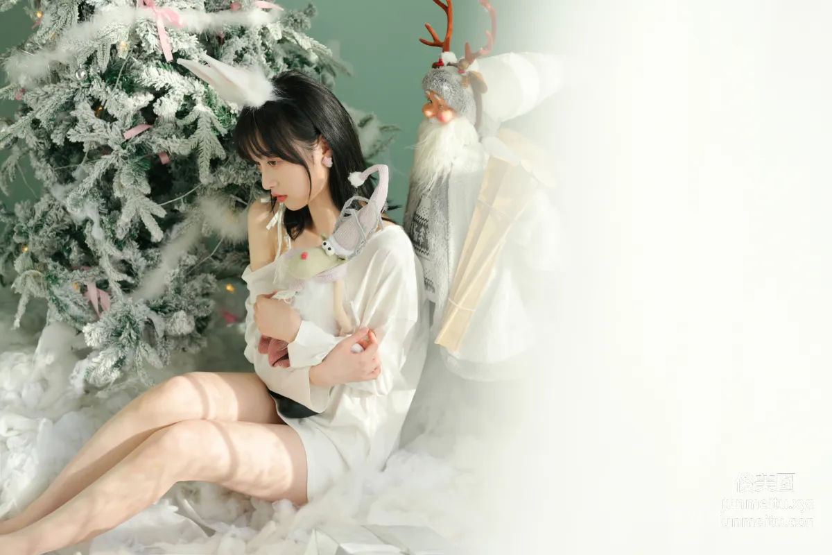 [YALAYI雅拉伊]2021.12.31 NO.884 迎新 京京 16