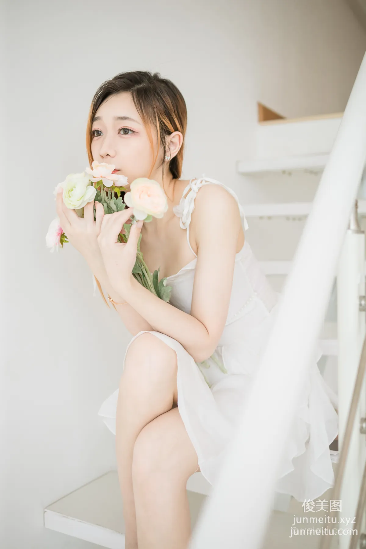 [YALAYI雅拉伊] 2022.12.03 NO.988 白衣麗人 夜夜 26
