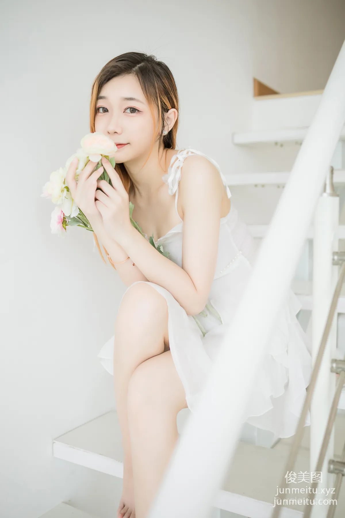 [YALAYI雅拉伊] 2022.12.03 NO.988 白衣麗人 夜夜 27