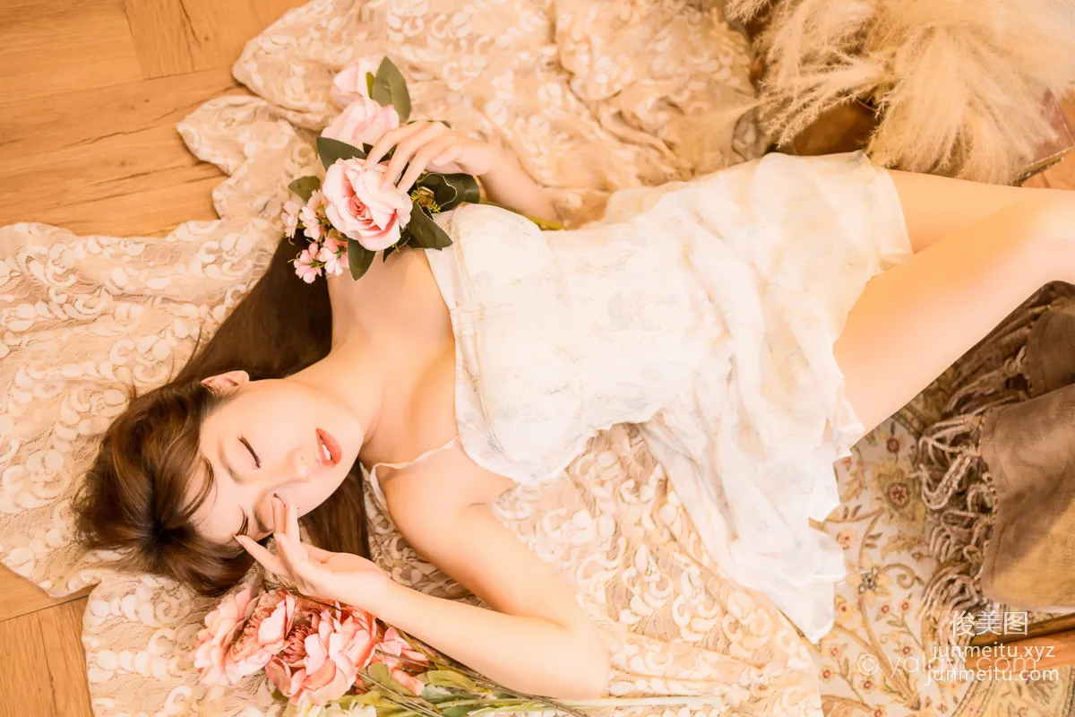 [YALAYI雅拉伊] 2022.12.23 NO.992 小小的世界 虞藝 34