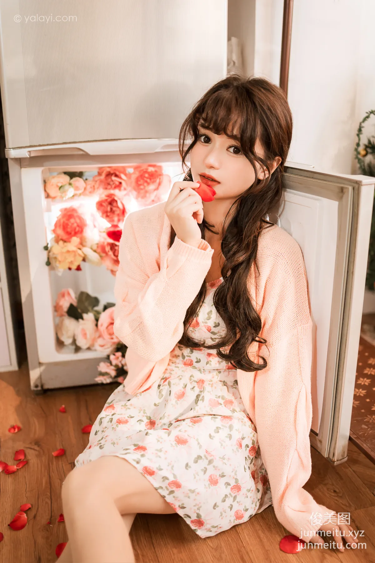 [YALAYI雅拉伊] 2023.01.14 NO.998 第一眼就喜歡上你 小亭 23