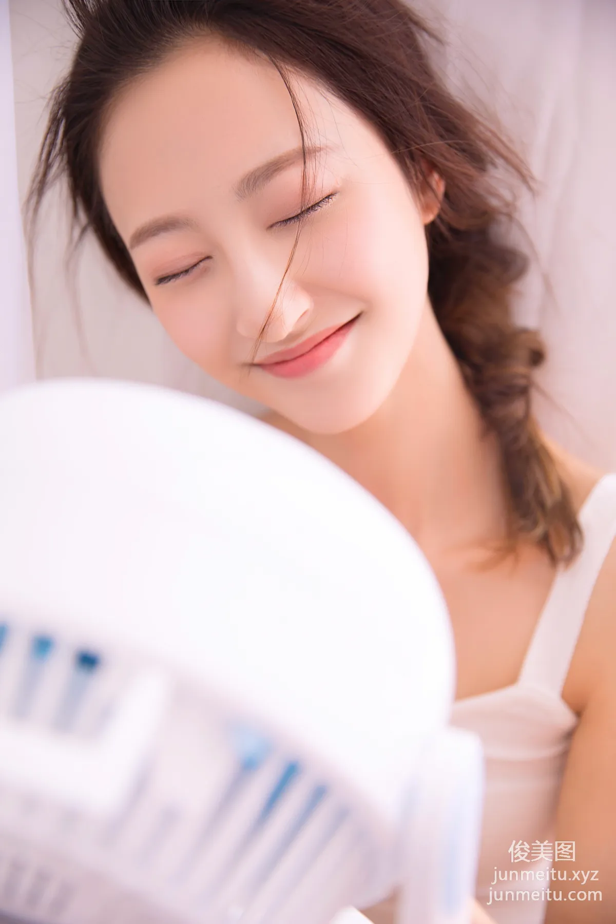 [YALAYI雅拉伊] 2023.07.26 NO.1051 眼裡花影 6